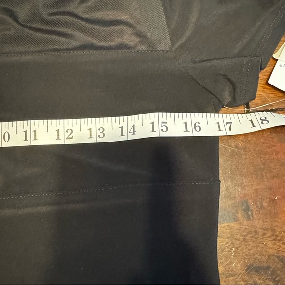 NWT Frank Lyman Designs Short Sleeve Mesh Front Boat Neck Black Top Sz 10 - Picture 11 of 11